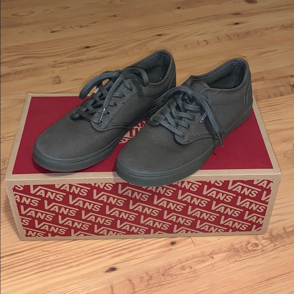 Vans Shoes - Vans size 7